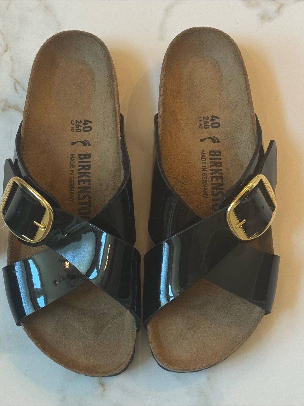 Birkenstock Siena Women’s Black Patent Slide Sandals with Big Gold Buckles NWOT - Picture 5 of 5